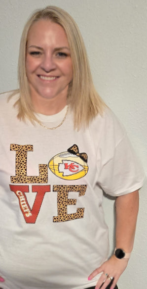 Mixed Pattern LOVE KC graphic t-shirt